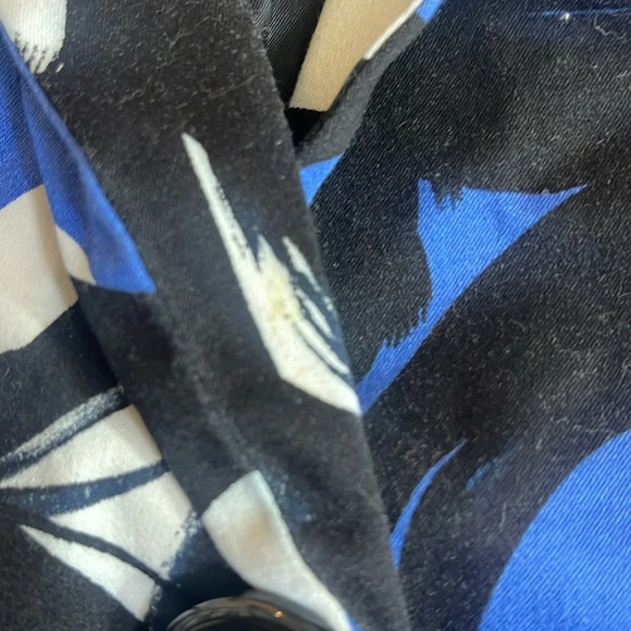 Laudrew Abstract One Button Crop Blazer 12 - Picture 6 of 10